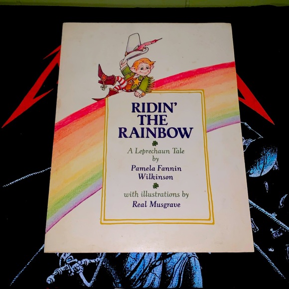 VINTAGE RIDIN’ THE RAINBOW A LEPRECHAUN TALE BY PAMELA FANNIN WILKINSON 1981 - Picture 1 of 5